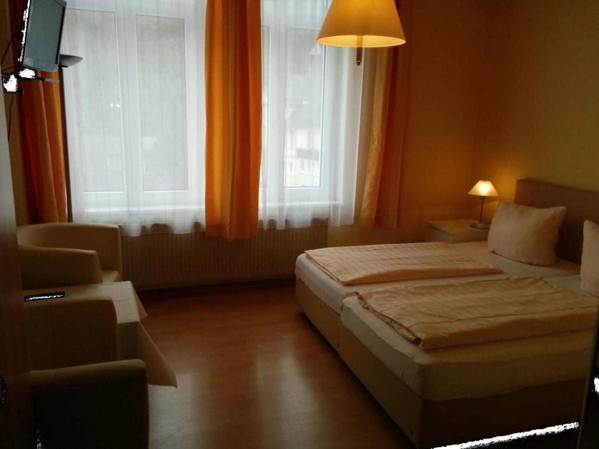 Kurhotel Quellenhof 바트베르트리흐 외부 사진
