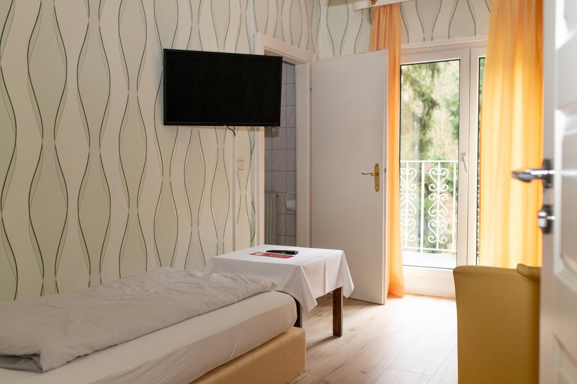 Kurhotel Quellenhof 바트베르트리흐 객실 사진